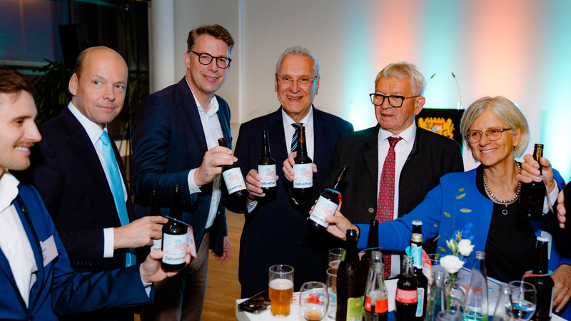 Mittwoch, 24. September 2025; Bayerns Innenminister Joachim Herrmann beim  Staatsempfang anlässlich des "Weltmarktführer Innovation Day" in Erlangen: Austausch und Vernetzung für mittelfränkische Unternehmen - Bayerische Staatsregierung ist starker Partner von Wirtschaft und Wissenschaft