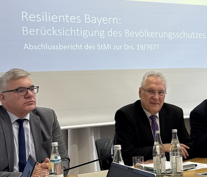 Mittwoch, 11. Februar 2026; Im Innenausschuss des Bayerischen Landtags sprach Innenminister Joachim Herrmann heute &uuml;ber die Ausbaupl&auml;ne f&uuml;r Zivil- und Katastrophenschutz in Bayern. 