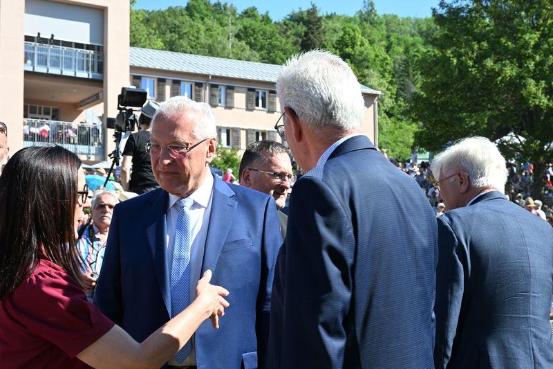 Montag, 25. Mai 2026; auf dem Evangelischen Kirchentag am Hesselberg. Christinnen und Christen können unsere Gesellschaft positiv prägen, wenn Sie mit gutem Beispiel gegen Hass und Hetze vorangehen. Demokratie braucht Religion