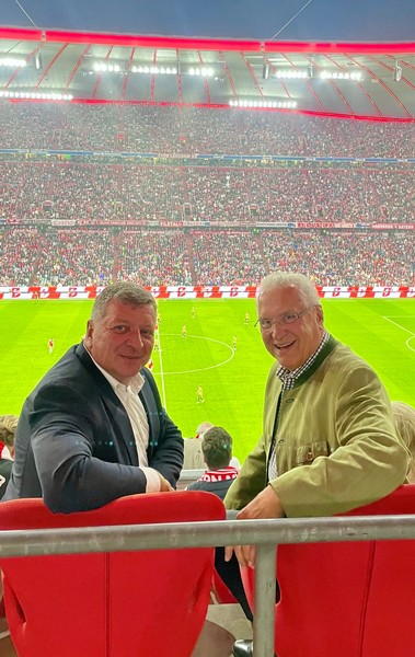 Freitag, 28. August 2026; Eröffnungsspiel der 1. Fußballbundesliga mit Bauminister Christian Bernreiter.