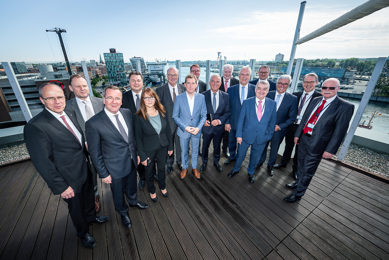 Donnerstag, 13. Juni 2019: Bayerns Innenminister Joachim Herrmann nimmt an der 210. Sit�zung der In�nen�mi�nis�ter�kon�fe�renz in Kiel teil.
Frank Peter