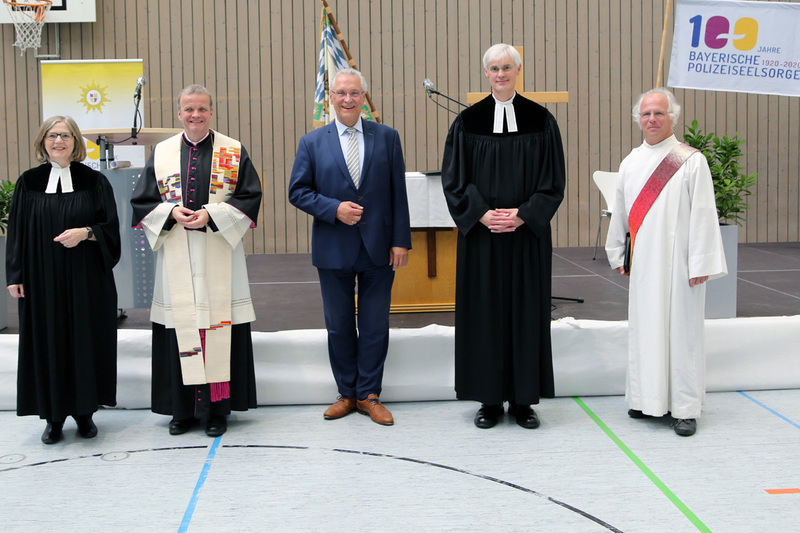 Montag, 6. Juli 2020; Bayerns Innenminister Joachim Herrmann hat beim heutigen Festgottesdienst in M�nchen anl�sslich 100 Jahre Polizeiseelsorge den hohen Stellenwert dieser besonderen 'Einsatzeinheit' der Bayerischen Polizei betont. 