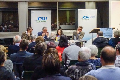Intensive Diskussion am 15. M�rz 2017 zum Wohn- und Lebensort Erlangen. Wachstum richtig gestalten. mit Innenminister Joachim Herrmann, Annemarie Bosch, Architektin, stv. Vorsitzende BDA Bayern, Josef Weber, berufsm. Stadtrat, Referat f�r Planen und Bauen Erlangen.de, J�rg Volleth, Stadtrat, stv. Vorsitzender CSU-Stadtratsfraktion Erlangen CSU Erlangen