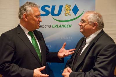 Mit 97,8 Prozent der Stimmen nominierten die Delegierten Herrmann nach 1994, 1998, 2003 und 2008 zum f�nften Mal als Direktkandidat zur Landtagswahl. 