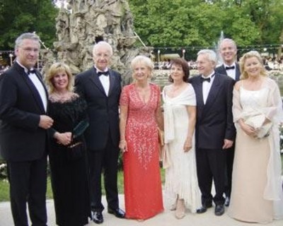 Joachim Herrmann auf dem Schlossgartenfest in Erlangen am 26. Juni 2004 - 

Joachim Herrmann, Gerswid Herrmann, Ministerpr�sident Dr. Edmund Stoiber mit Gattin Karin, der Rektor der Friedrich-Alexander-Universit�t Erlangen-N�rnberg, Prof. Dr. Karl-Dieter Gr�ske mit Gattin, Oberb�rgermeister Dr. Siegfried Balleis und Frau Balleis. 