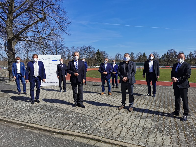 Montag, 29. M�rz 2021; Bayerns Innenminister Joachim Herrmann ist beim TV 1860 F�rth zu Besuch, um sich �ber das Projekt 