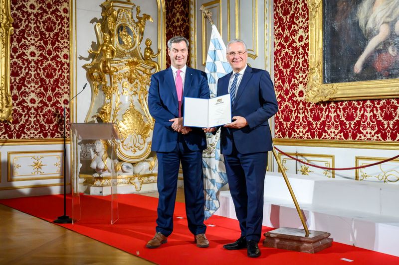 Am Mittwoch, 8. November 2023 wurde Joachim Herrmann von Ministerpr�sident Dr. Markus S�der wieder zum Staatsminister des Innern, f�r Sport und Integration ernannt. 
Foto: Bayerische Staatskanzlei  