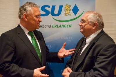 F�r die Landtagswahlen im September 2013 nominierten die CSU Delegierten im Stimmkreis Erlangen-Heroldsberg-M�hrendorf erneut Joachim Herrmann (mit 97,86 % der Stimmen) und f�r die Wahl zum mittelfr�nkischen Bezirkstag Dr. Max Hubmann. Am 15. September konnte Joachim Herrmann mit 40,2% der Stimmen das Direktmandat f�r den Landtag und Dr. Max Hubmann mit 36,9% der Stimmen das Direktmandat f�r den Bezirkstag gewinnen.