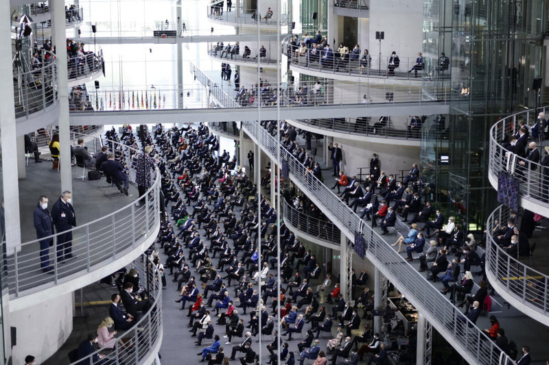 Sonntag, 13. Februar 2022; Bayerns Innenminister Joachim Herrmann nimmt an der 17. Bundesversammlung im Paul-L�be-Haus des Deutschen Bundestages teil, um das n�chste Staatsoberhaupt zu w�hlen. Die Versammlung wird aus den 736 Mitgliedern des Bundestages und ebenso vielen von den Volksvertretungen der 16 Bundesl�nder bestimmten Delegierten gebildet.