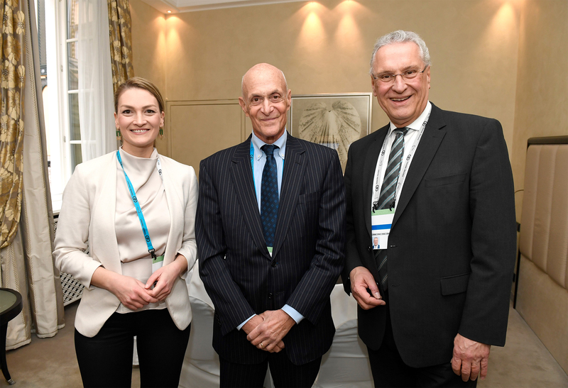 Samstag, 18. Februar 2023; Innenminister Joachim Herrmann traf sich bei der 59. Münchner Sicherheitskonferenz mit dem ehemaligen US-Heimatschutzminister Michael Chertoff. Auch Digitalministerin Judith Gerlach nahm an dem Treffen teil.
Copyright: Frank Rollitz/Schneider-Press