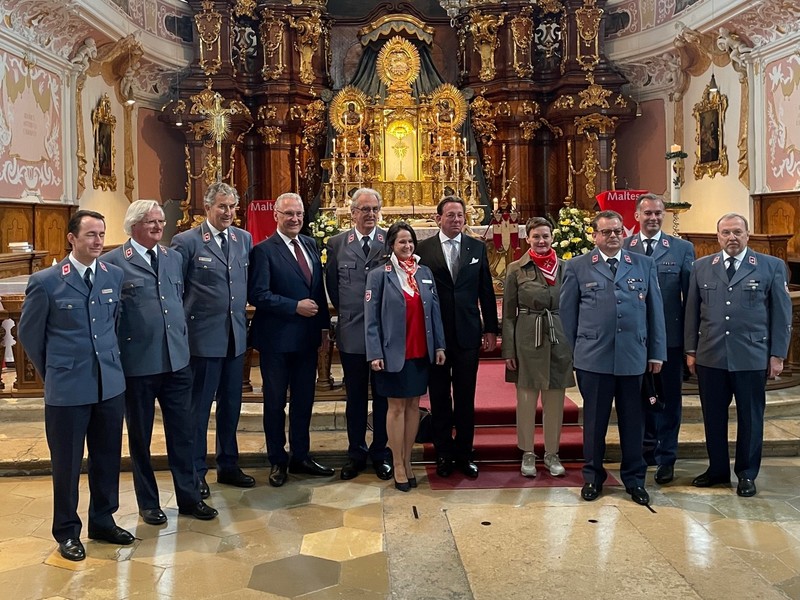 Samstag, 29. April 2023; 60 Jahre Malteser Hilfsdienst in Eichstätt, das sind 60 Jahre christlicher Dienst an Bedürftigen. Ihre beeindruckende Hilfsbereitschaft macht Sie zu einem verlässlichen Partner in Notlagen und dient dem Wohl der Mitmenschen. Mit diesen Worten würdigte Innenminister Joachim Herrmann bei der Jubiläumsfeier die Arbeit der Malteser im Bistum Eichstätt.