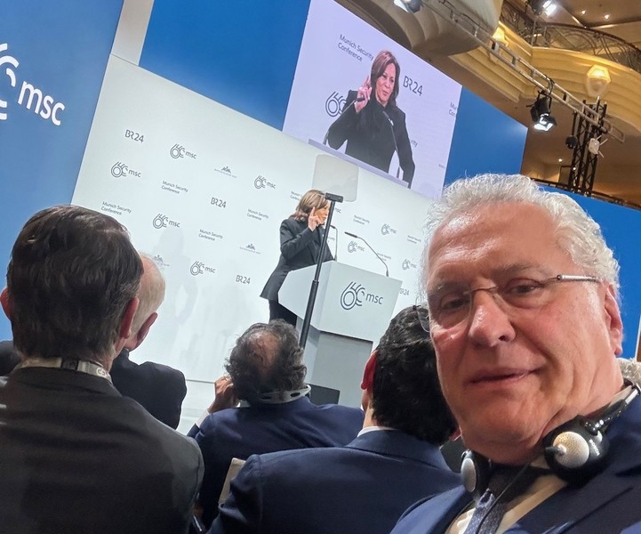 Freitag, 16. Februar 2024; Bei der M�nchner Sicherheitskonferenz hat US-Vizepr�sidentin Kamala Harris heute ein klares Bekenntnis zur vollen Solidarit�t der USA mit allen NATO-Partnern abgegeben