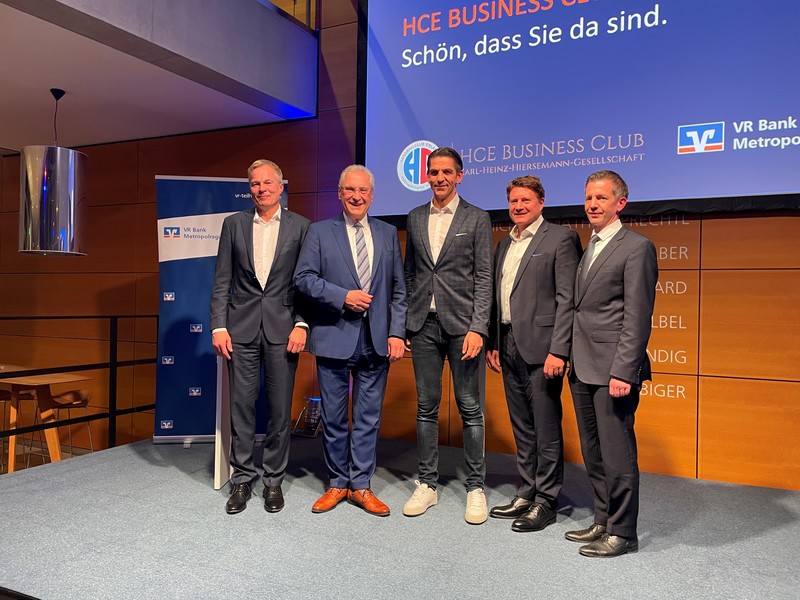 Donnerstag, 29. Februar 2024; Deniz Aytekin, bundes- und europaweit bekannter Fu�ballschiedsrichter, war bei HCE-BUSINESS-CLUB zu Gast und berichtete �ber seine langj�hrigen Erfahrungen auch in brenzligen Situationen auf dem Fu�ballfeld. Vielen Dank auch an die VR Bank N�rnberg f�r die Gastfreundschaft f�r �ber 200 G�ste!