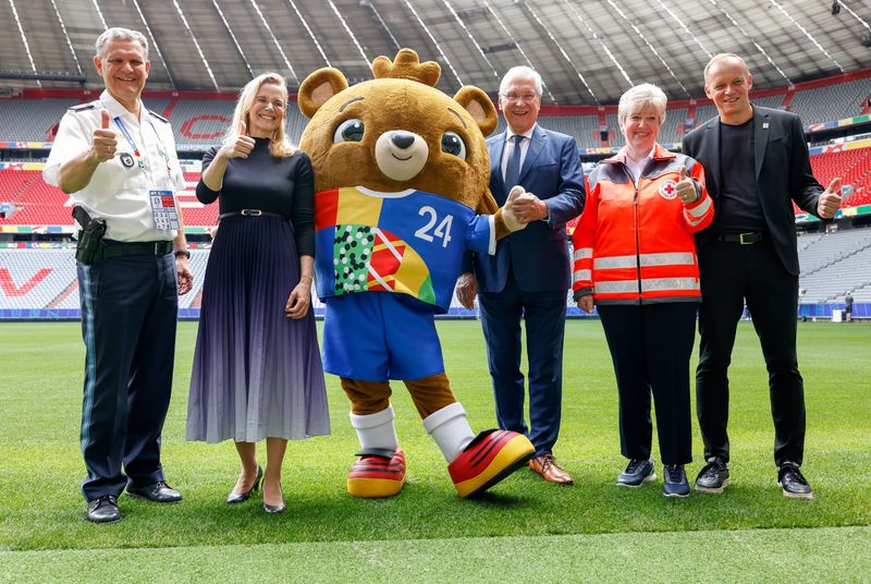 Freitag, 7. Juni 2024; Die Bayerische Polizei, die Sicherheitsbehörden, die Berufsfeuerwehr München sowie die Rettungs- und Hilfsorganisationen sind im Freistaat laut Bayerns Innen- und Sportminister Joachim Herrmann hervorragend auf die Fußball-EM 2024 vorbereitet. "Ausgefeilte und mit der UEFA abgestimmte Konzepte sorgen für ein Höchstmaß an Sicherheit", betonte Herrmann. "Wir freuen uns auf ein großartiges und vor allem sicheres Fußballfest!"  