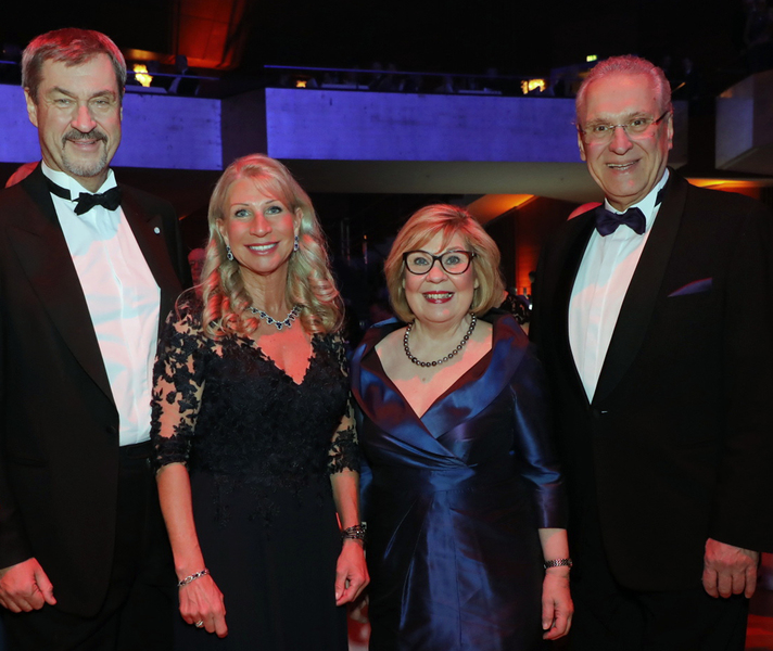 Samstag, 8. Februar 2025; beste Stimmung auf dem endlich wieder stattfindenden Nürnberger CSU Ball in der Meistersingerhalle.