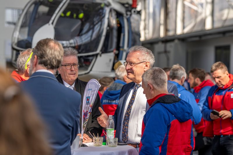 Freitag, 28. März 2025: Ein bedeutender Tag für die bayerische Sicherheitsarchitektur: Gemeinsam mit Umweltminister Thorsten Glauber und Vertretern der Hilfs- und Einsatzorganisationen hat Innenminister Joachim Herrmann den ersten Spatenstich für das neue Bayerische Zentrum für Alpine Sicherheit in Bad Tölz vorgenommen.
Copyright: Bergwacht Bayern