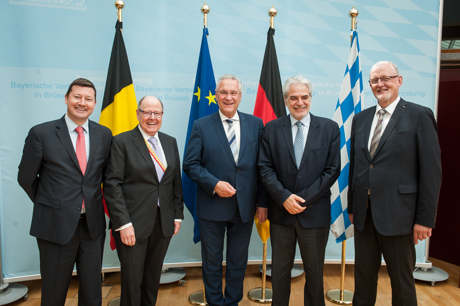 Gruppenbild mit Prof. Dr. Martin Selmayr, Manfred Speck (Prsident der Katholischen Akademikerarbeit Deutschlands), Christos Stylianides und Karl Kautzsch (Vizeprsident der KAD)